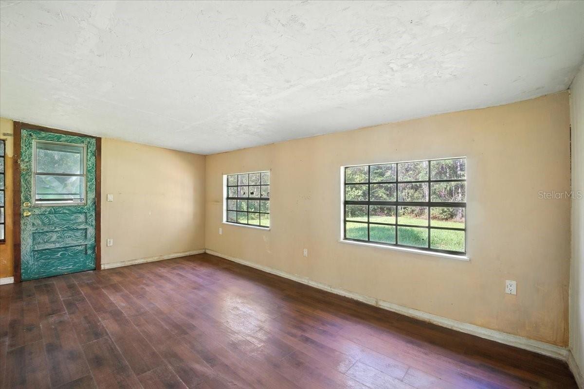 DAYTONA NORTH - Residential