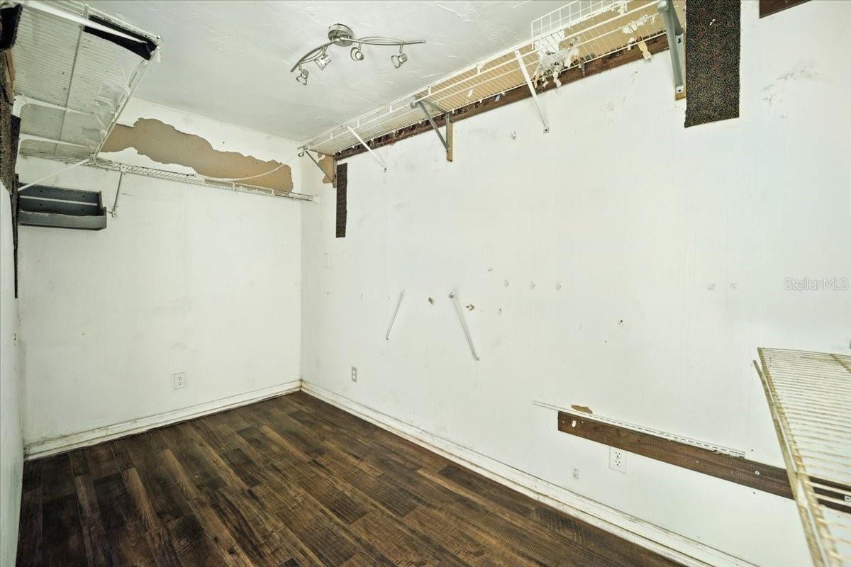 DAYTONA NORTH - Residential