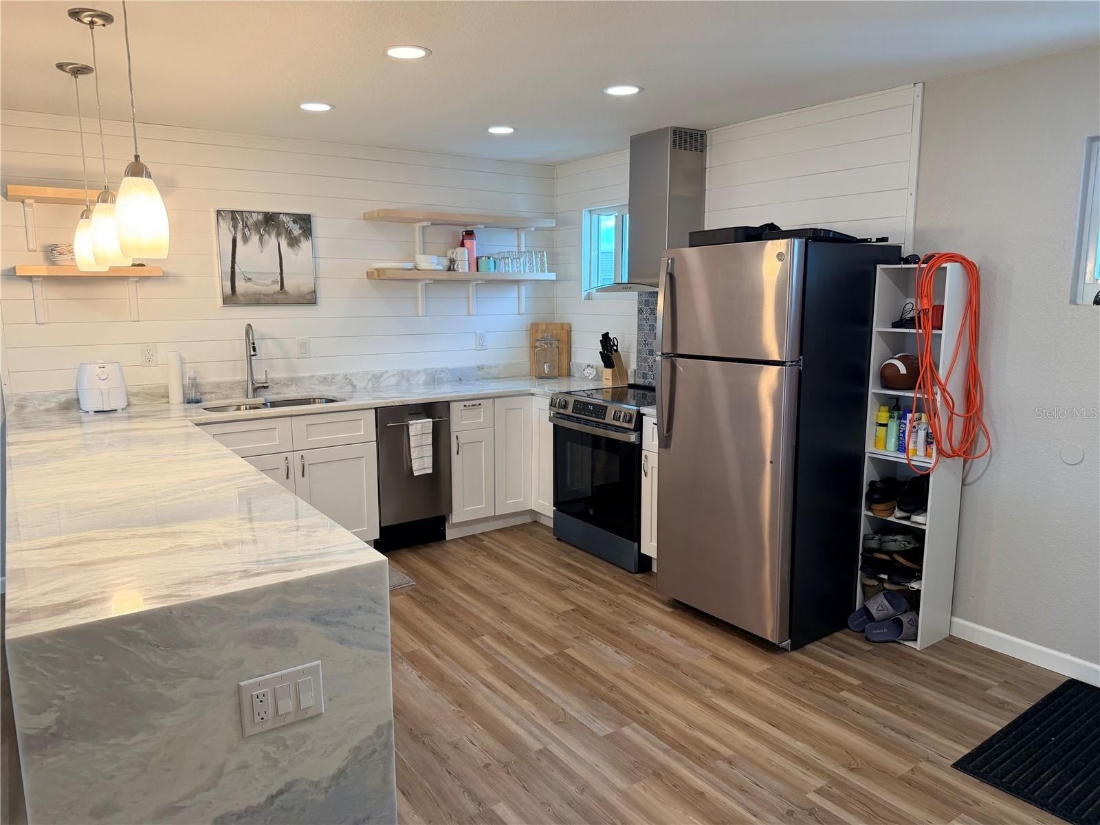 22375 EDGEWATER DRIVE 204, PORT CHARLOTTE, FL, 33980 3 22375 EDGEWATER DRIVE 204