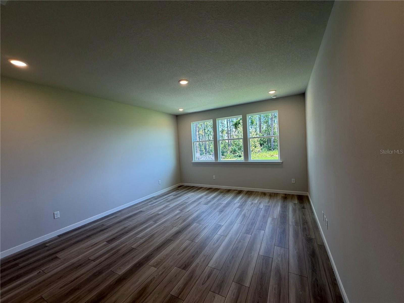 RESERVE EAST - Residential