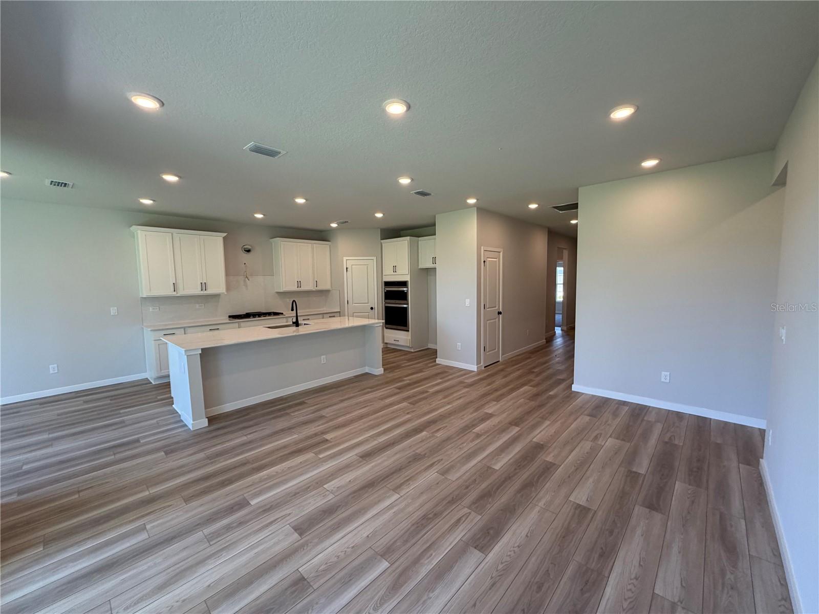 RESERVE EAST - Residential