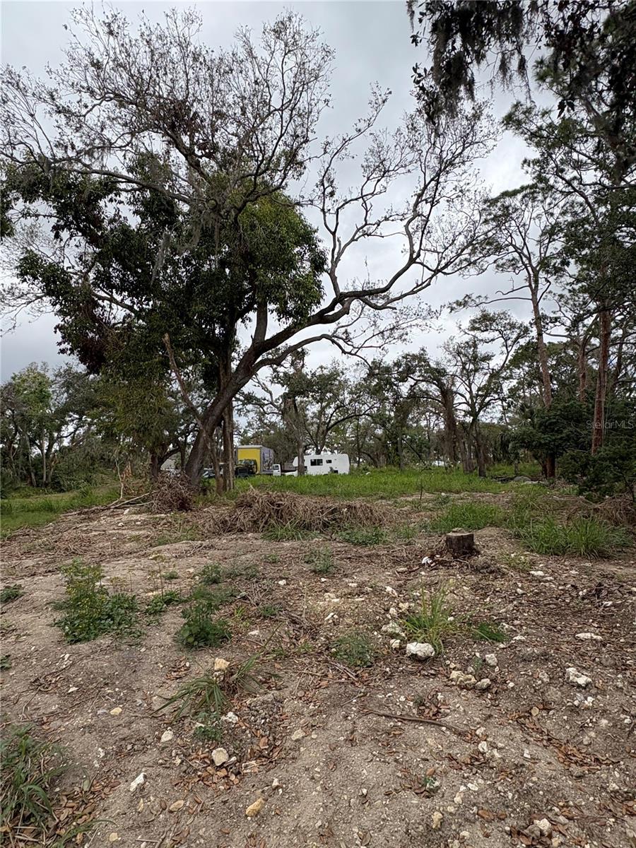 ACREAGE - Land