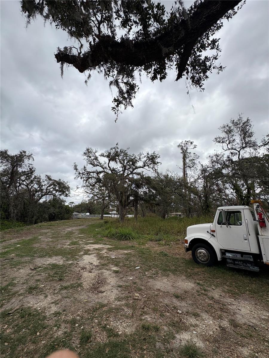 ACREAGE - Land