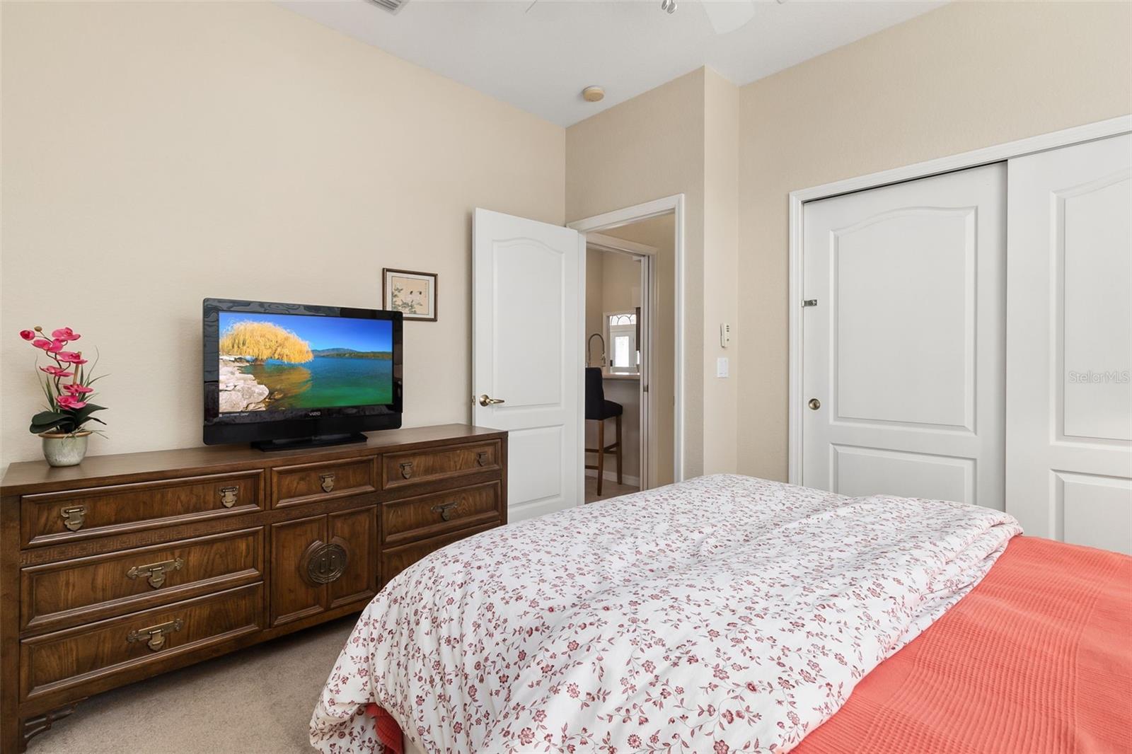 VENETIA PH 4 - Residential