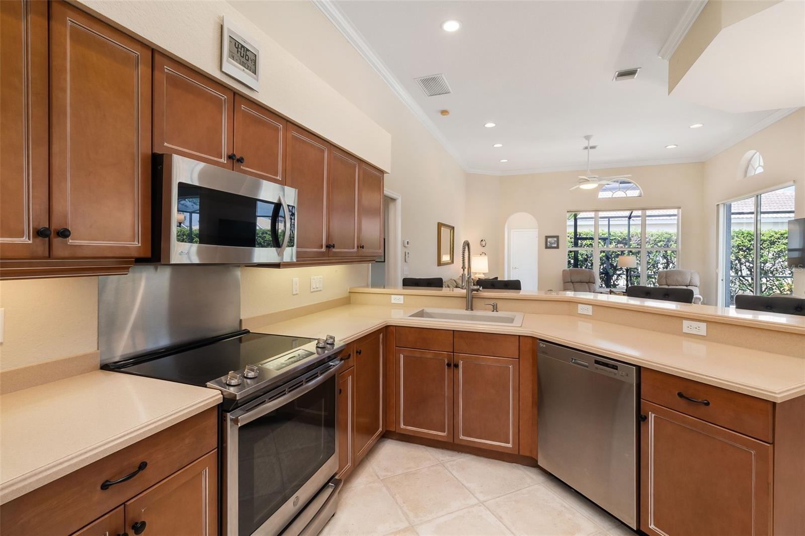 VENETIA PH 4 - Residential