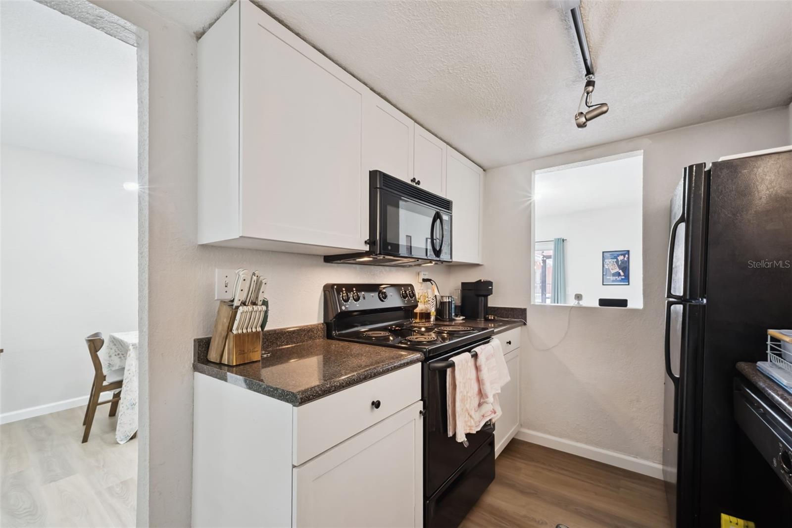 LA COSTA BRAVA LAKESIDE - Residential