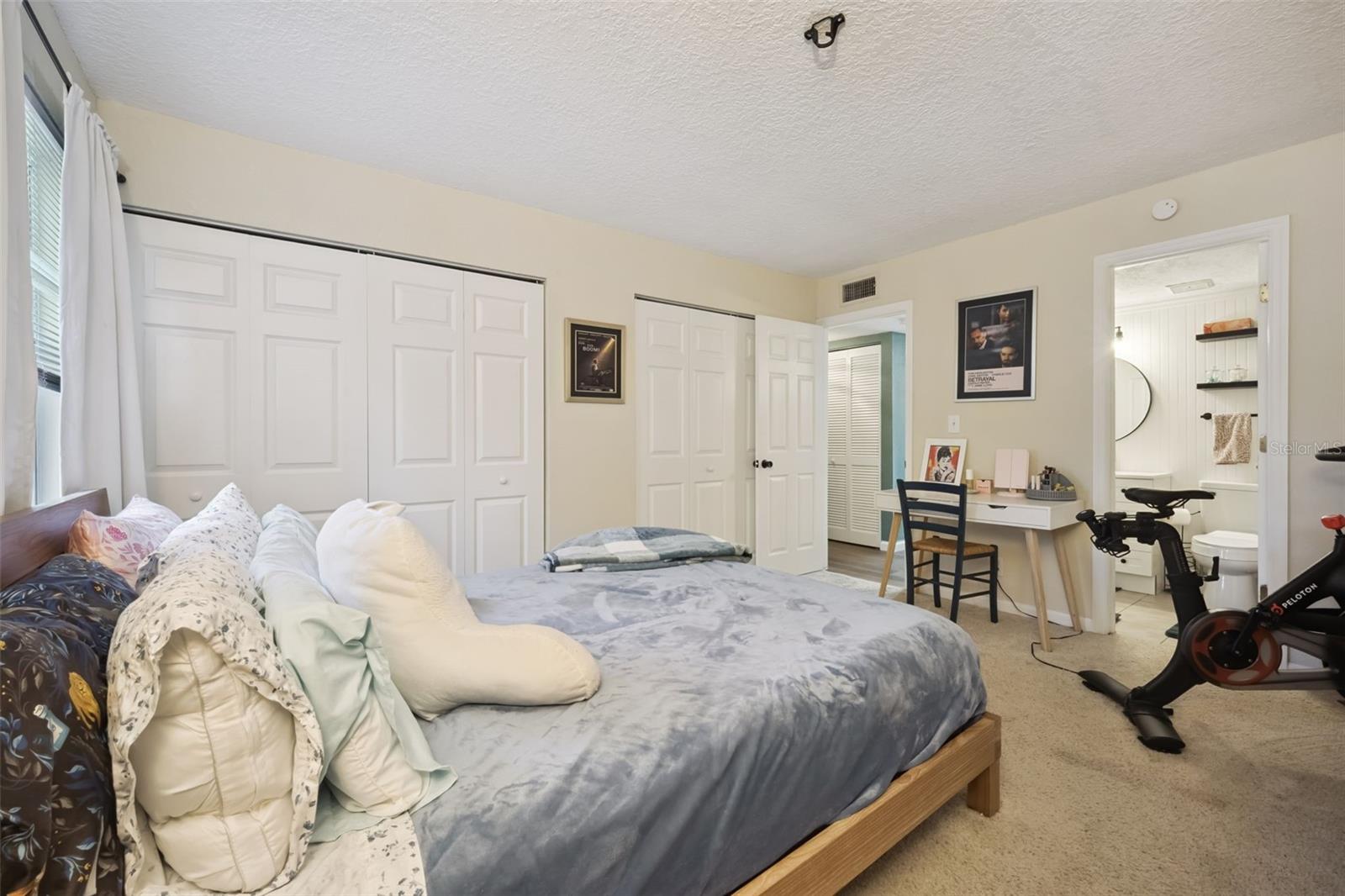 LA COSTA BRAVA LAKESIDE - Residential