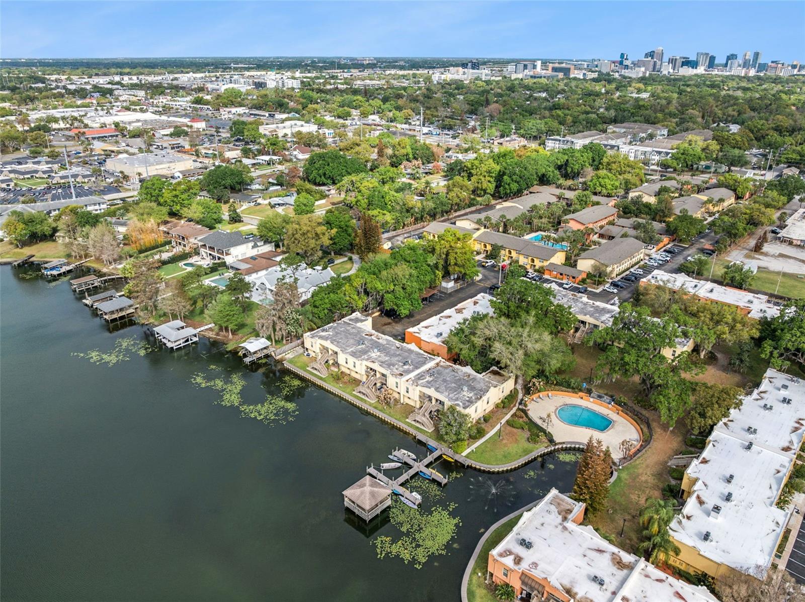LA COSTA BRAVA LAKESIDE - Residential