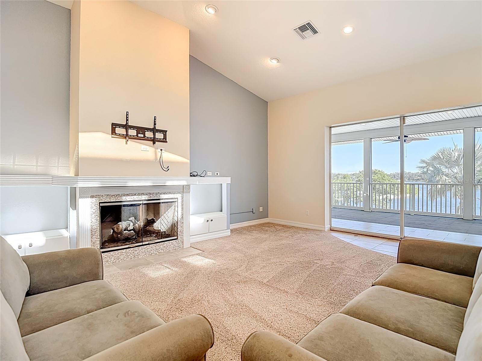 SUNSET HILLS COUNTRY CLUB - Residential