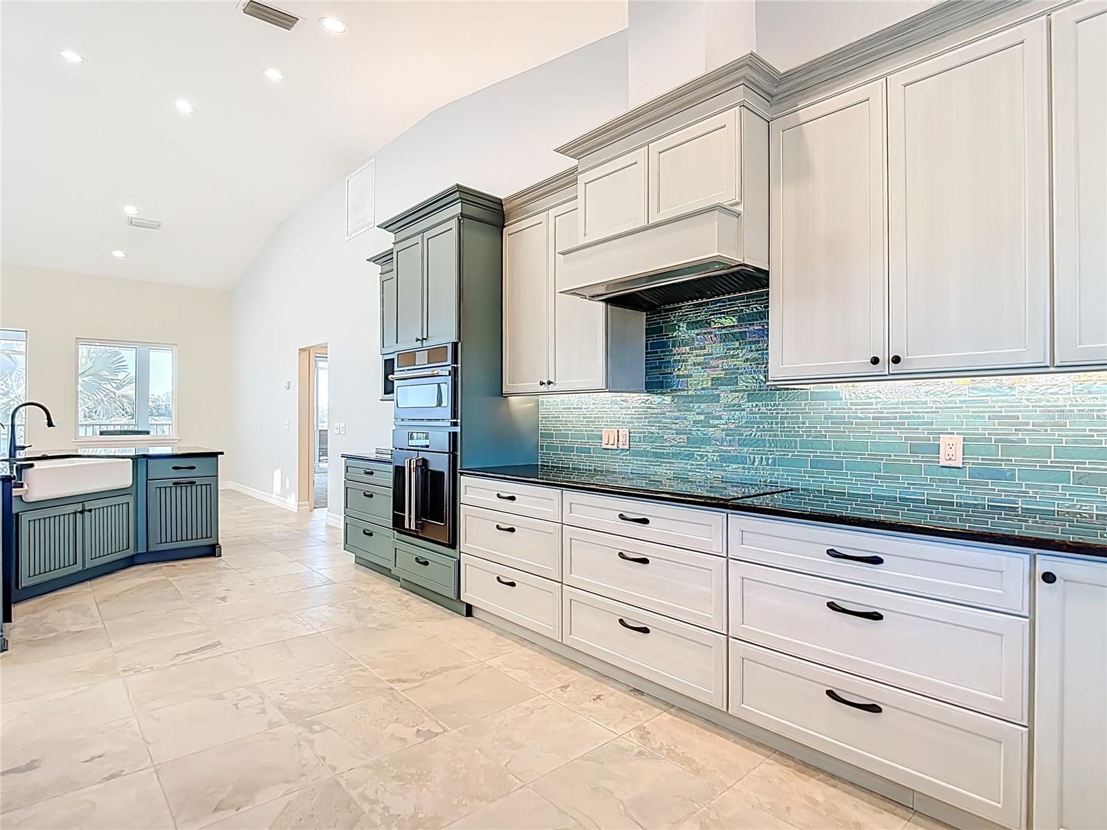 SUNSET HILLS COUNTRY CLUB - Residential