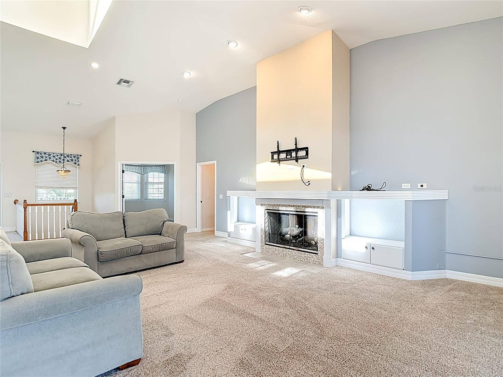 SUNSET HILLS COUNTRY CLUB - Residential