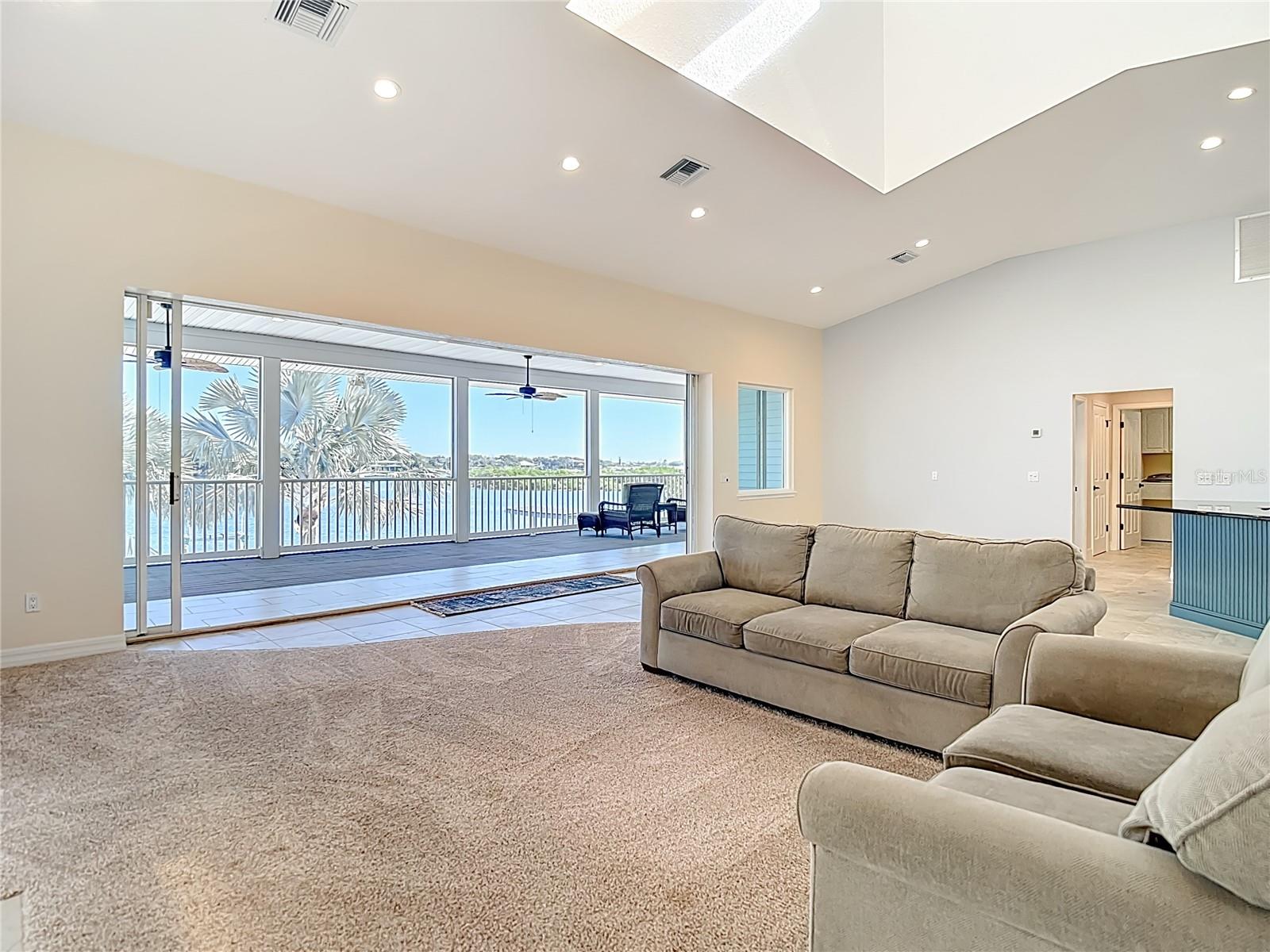 SUNSET HILLS COUNTRY CLUB - Residential