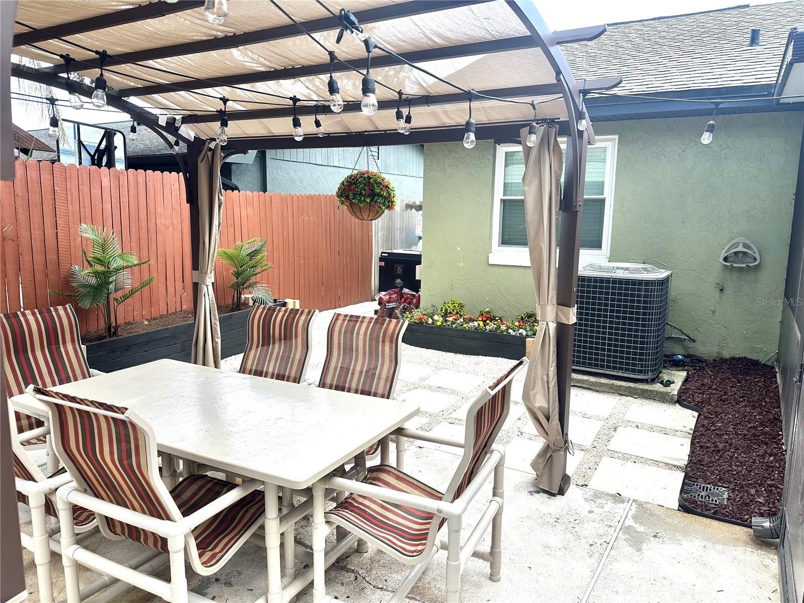 OAK FOREST UNIT 4 - Residential