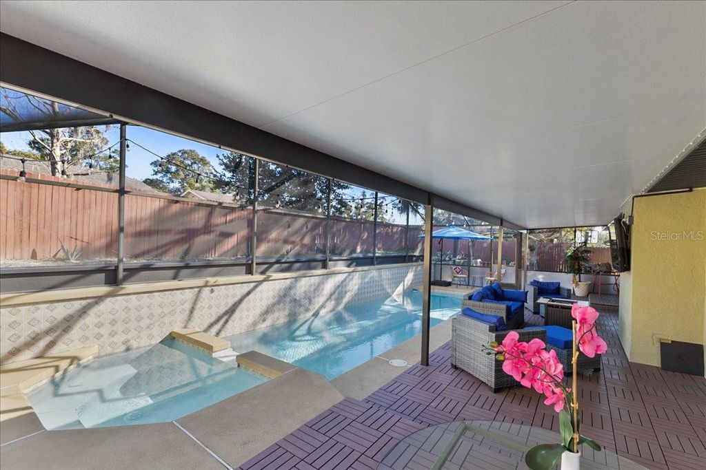 Photo of 986 Turkey Hollow Circle, Winter Springs, FL 32708 (MLS # O6374288)