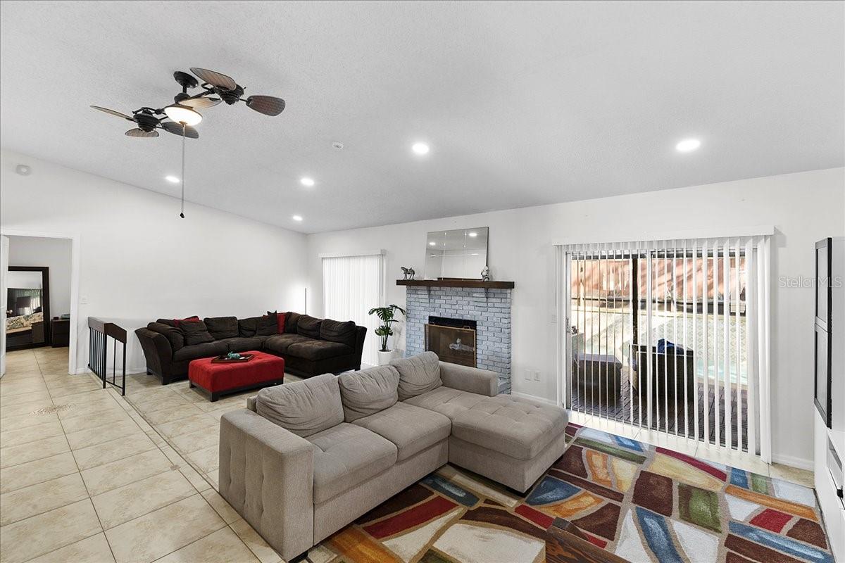 OAK FOREST UNIT 4 - Residential