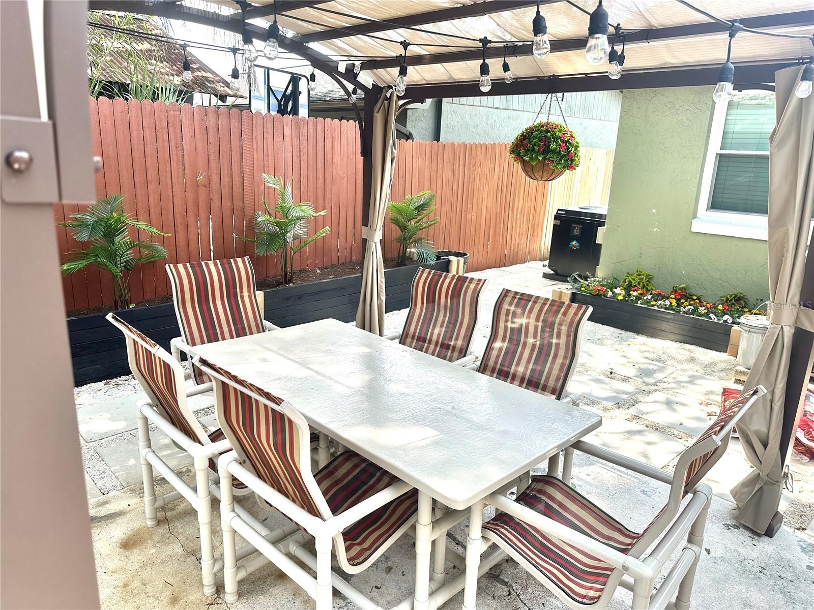 OAK FOREST UNIT 4 - Residential