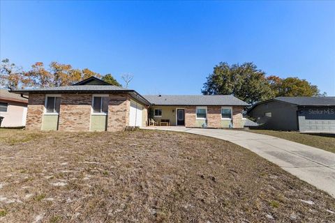 Photo of 986 Turkey Hollow Circle, Winter Springs, FL 32708 (MLS # O6374288)