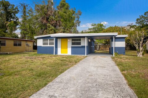 A home in BRADENTON