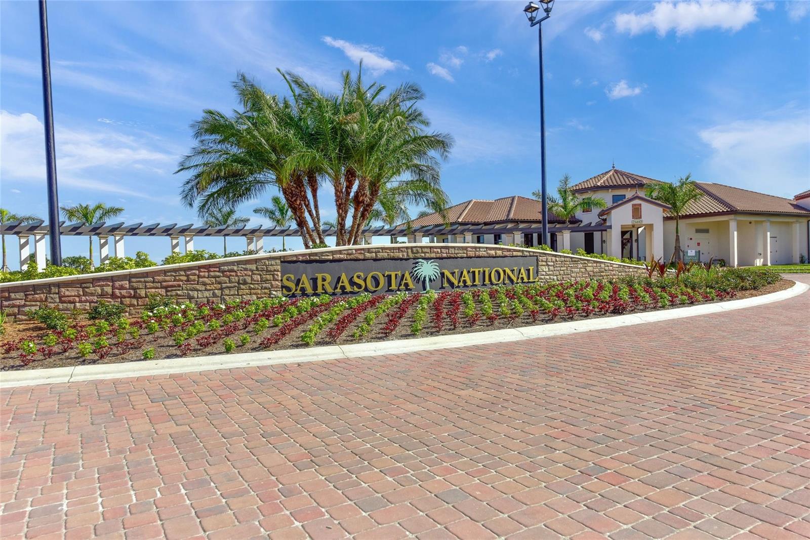 SARASOTA NATIONAL - Residential
