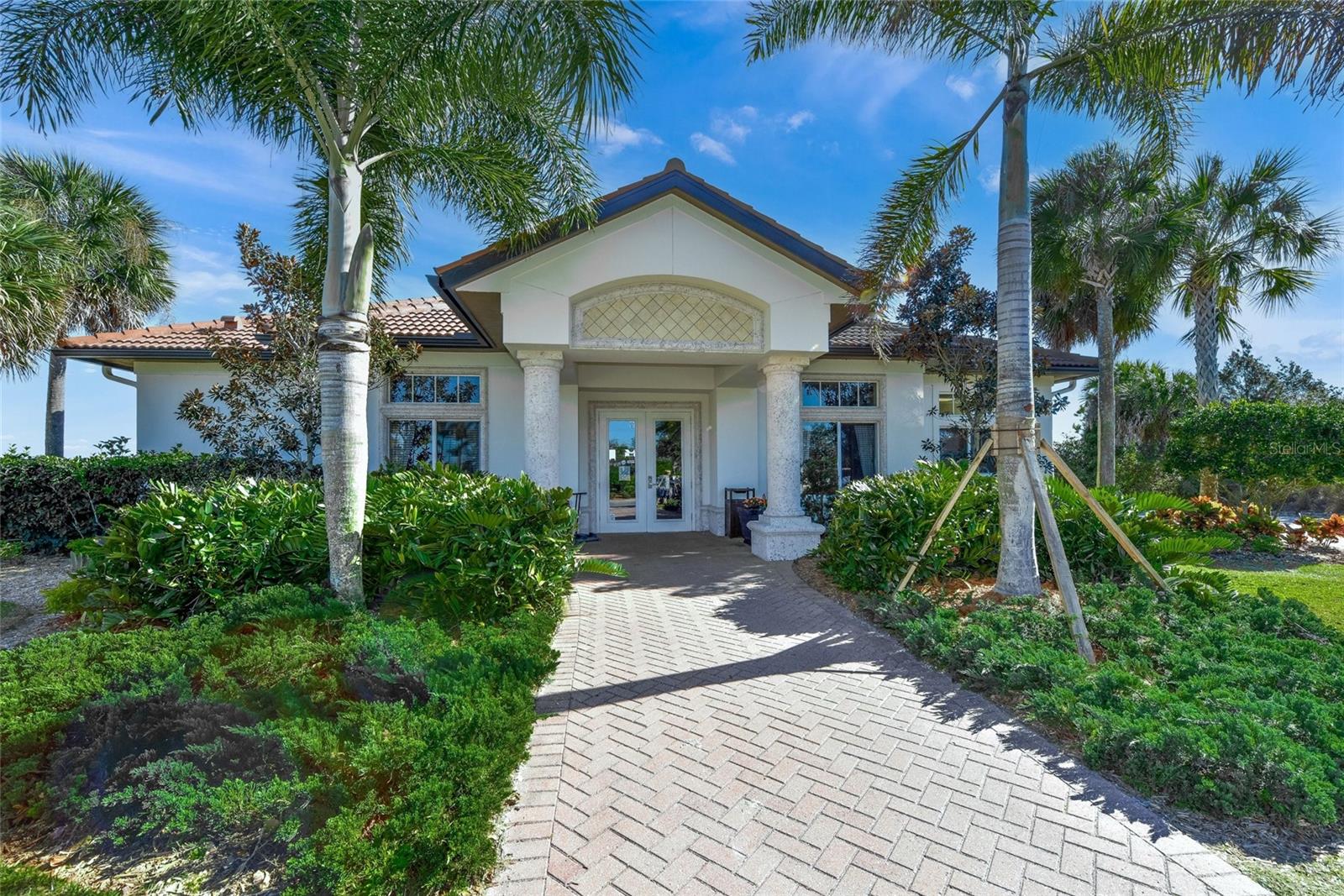 SARASOTA NATIONAL - Residential