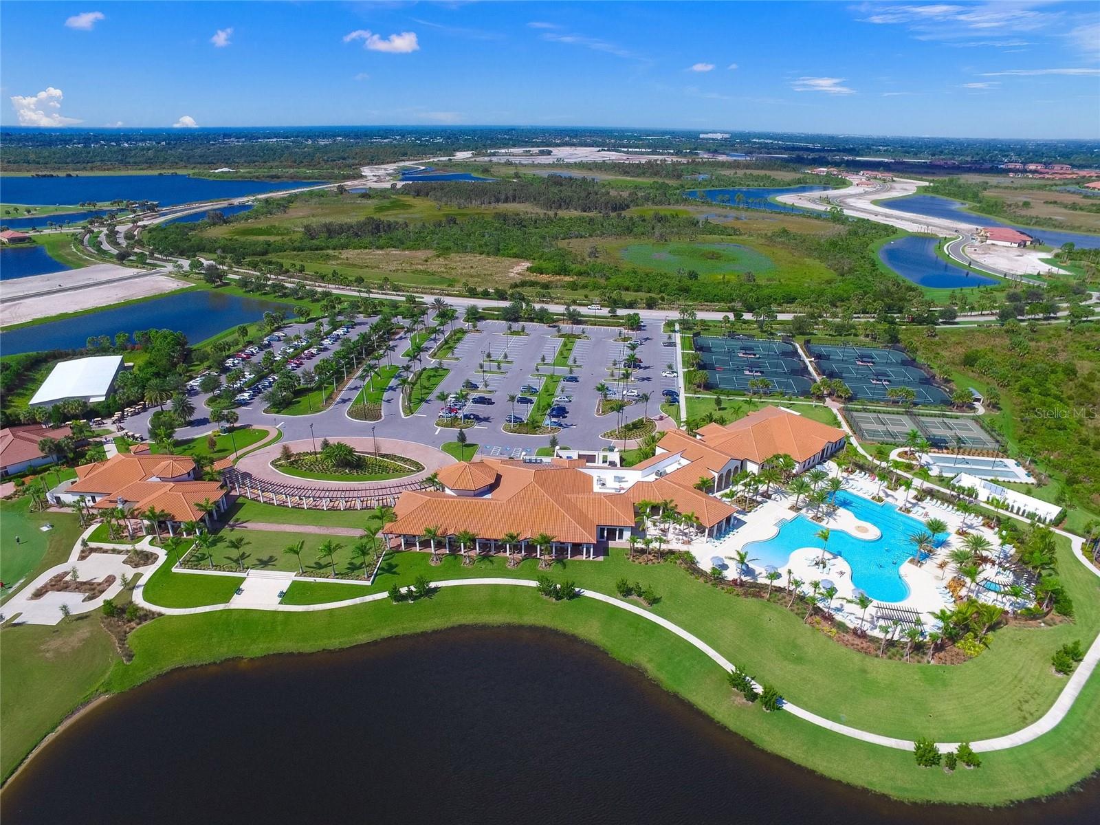 SARASOTA NATIONAL - Residential