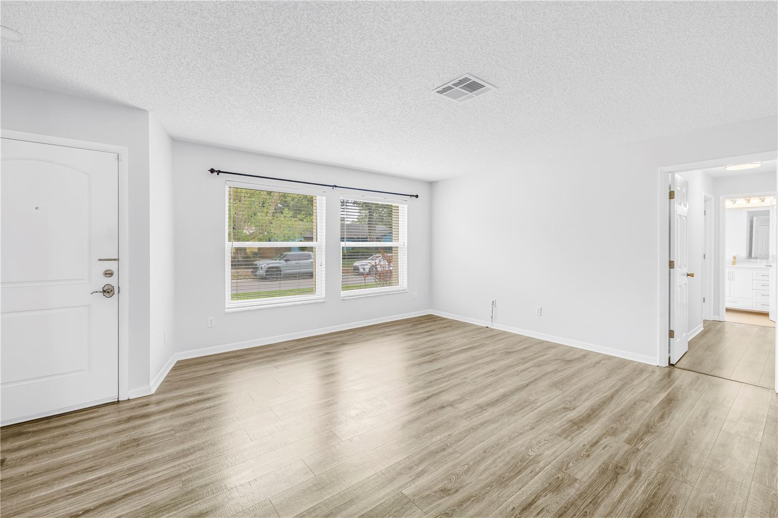 LAUREL OAK WOODS - Residential