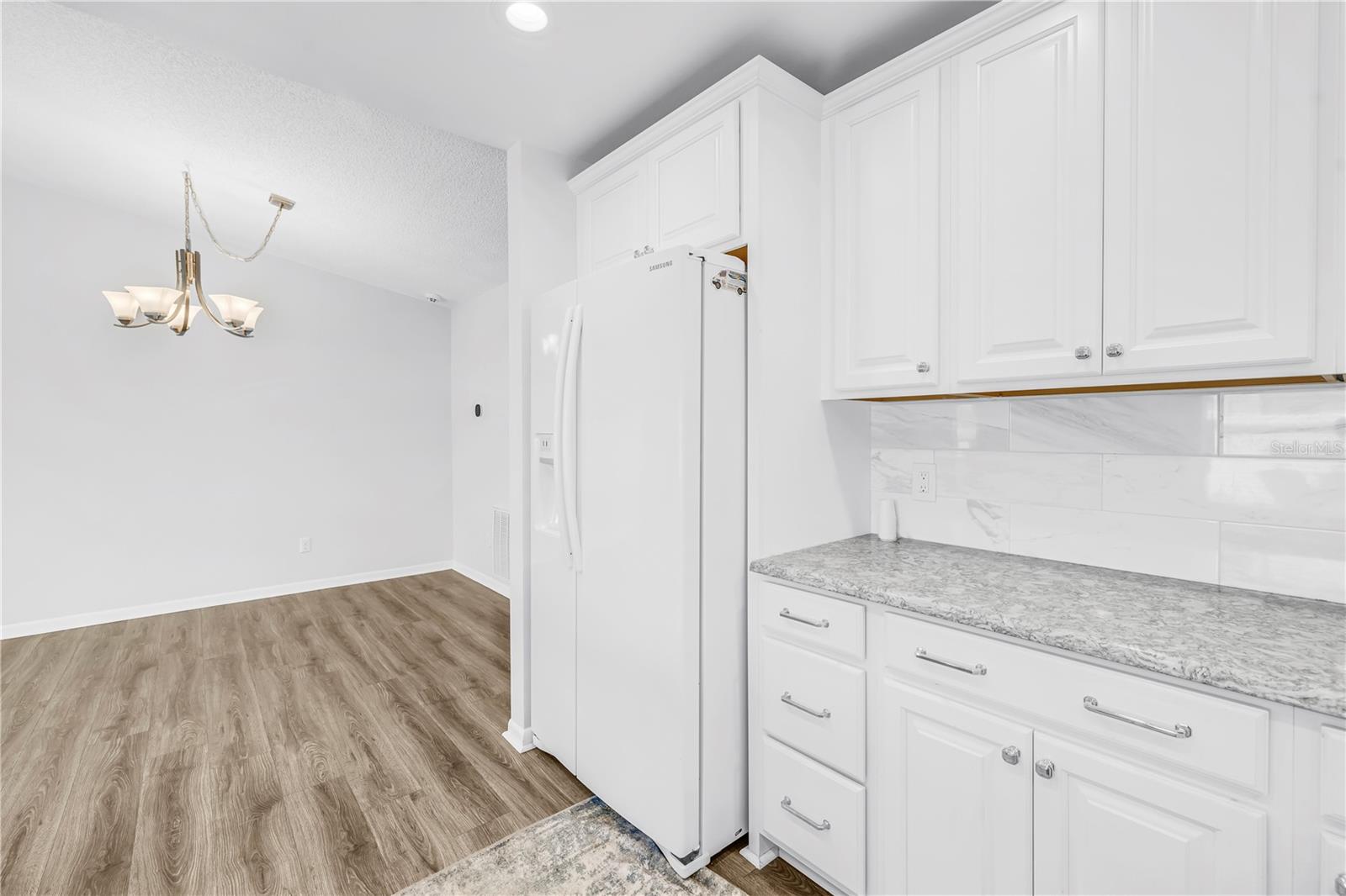 LAUREL OAK WOODS - Residential