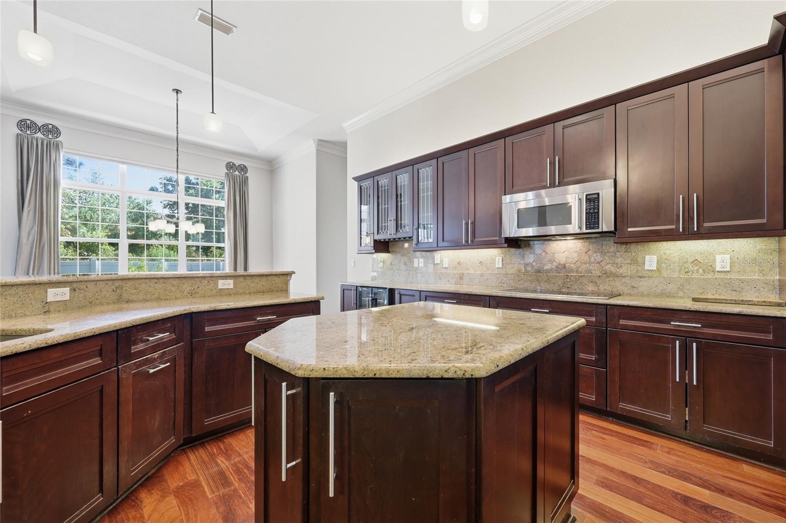 PINE LAKES - Residential