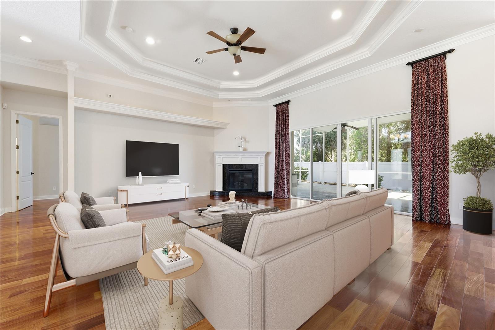 PINE LAKES - Residential