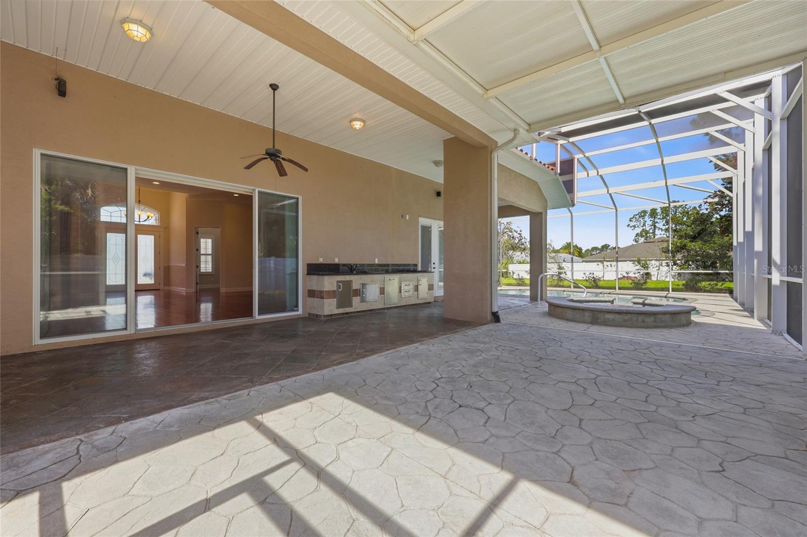 PINE LAKES - Residential