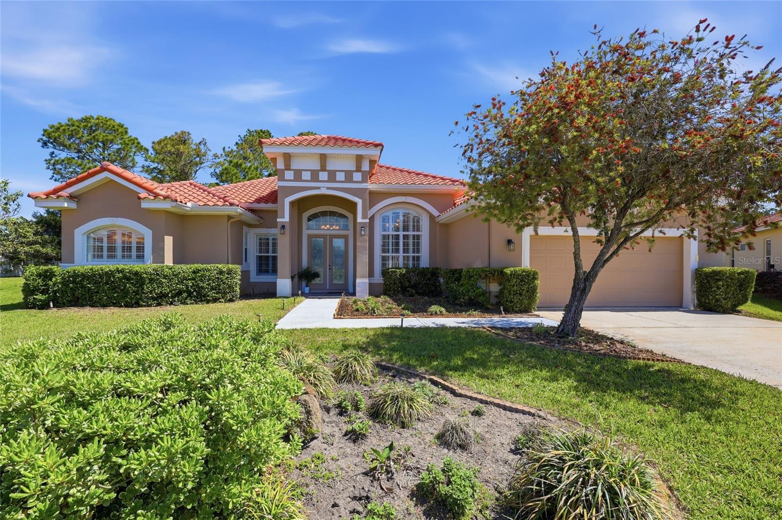 PINE LAKES - Residential