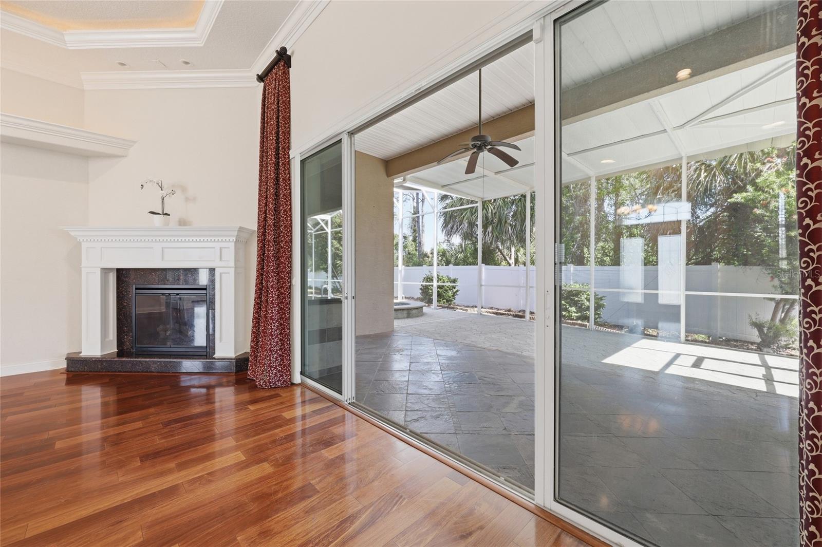 PINE LAKES - Residential