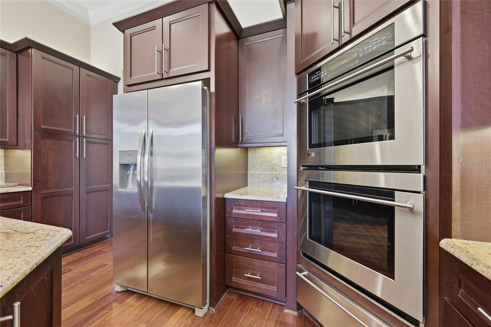 PINE LAKES - Residential