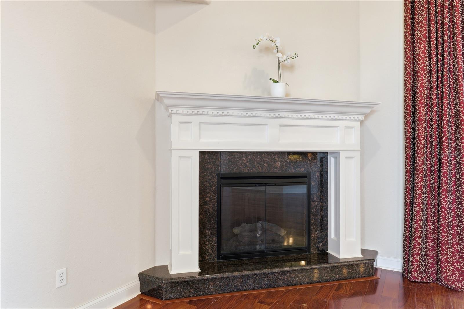 PINE LAKES - Residential