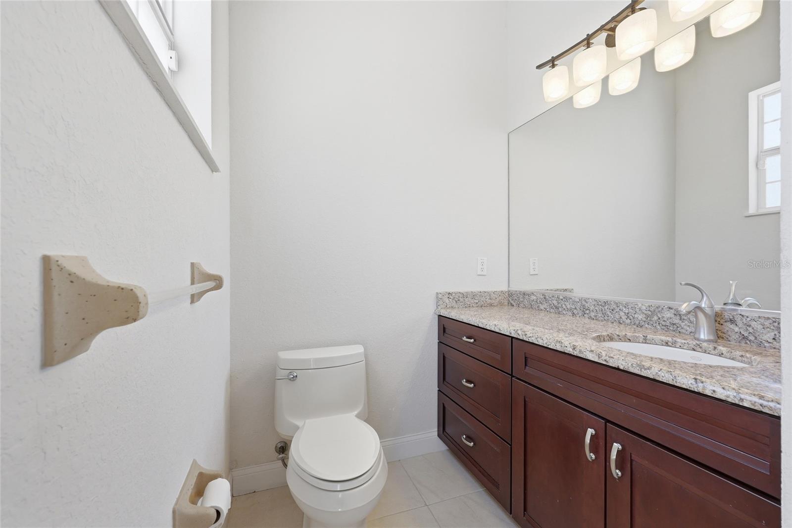 PINE LAKES - Residential