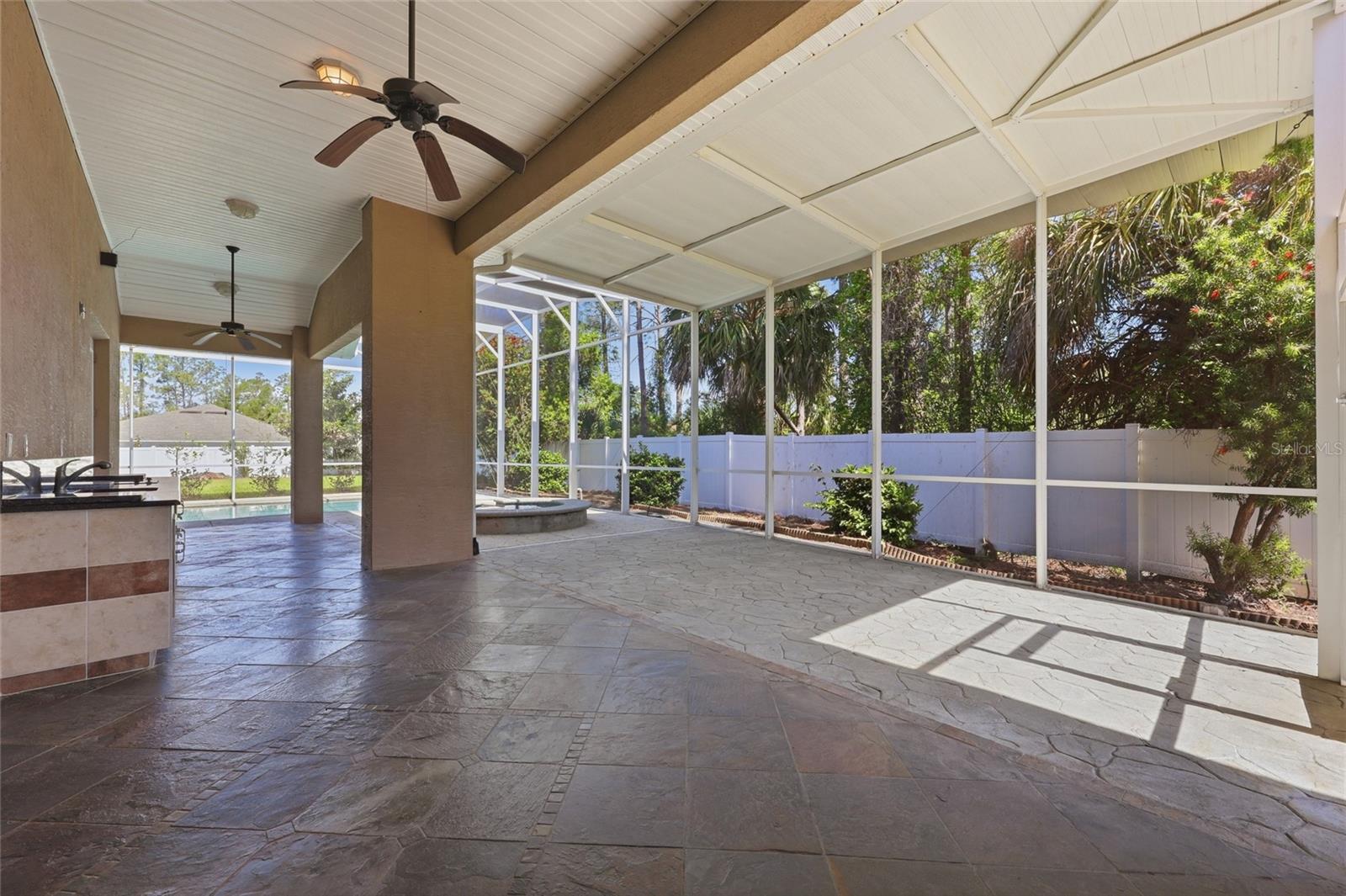 PINE LAKES - Residential