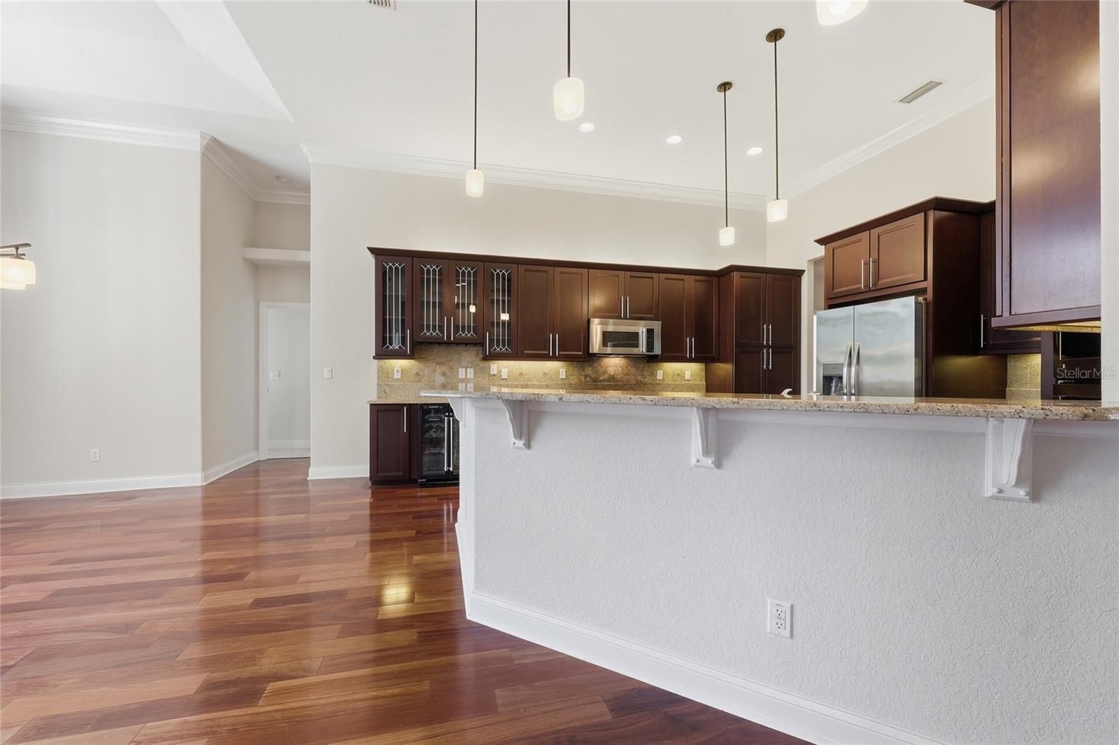 PINE LAKES - Residential