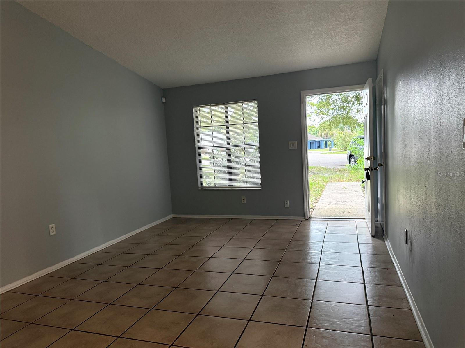 1707 RIDGEWOOD LANE A & B