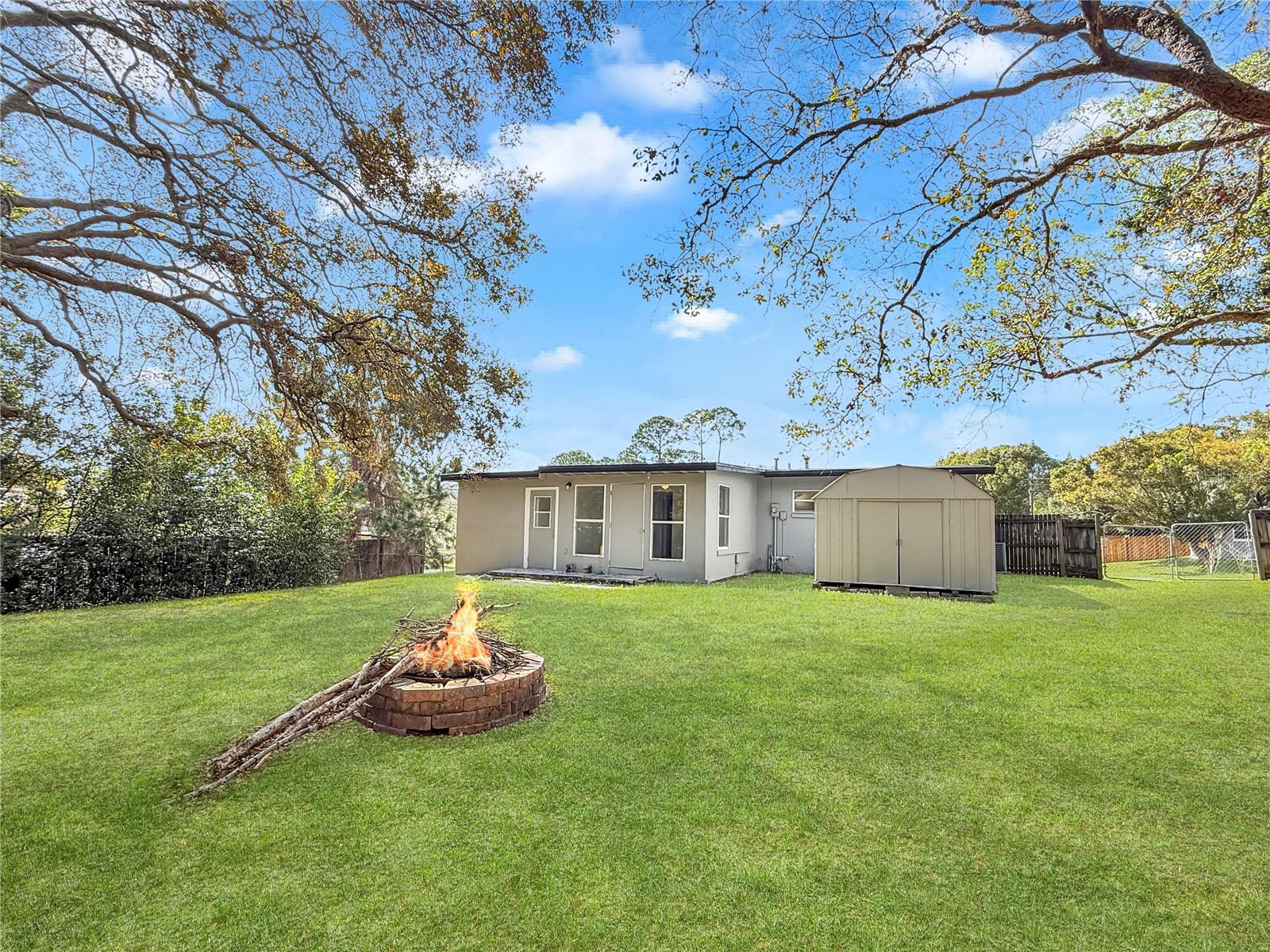 DELTONA LAKES UNIT 11 - Residential