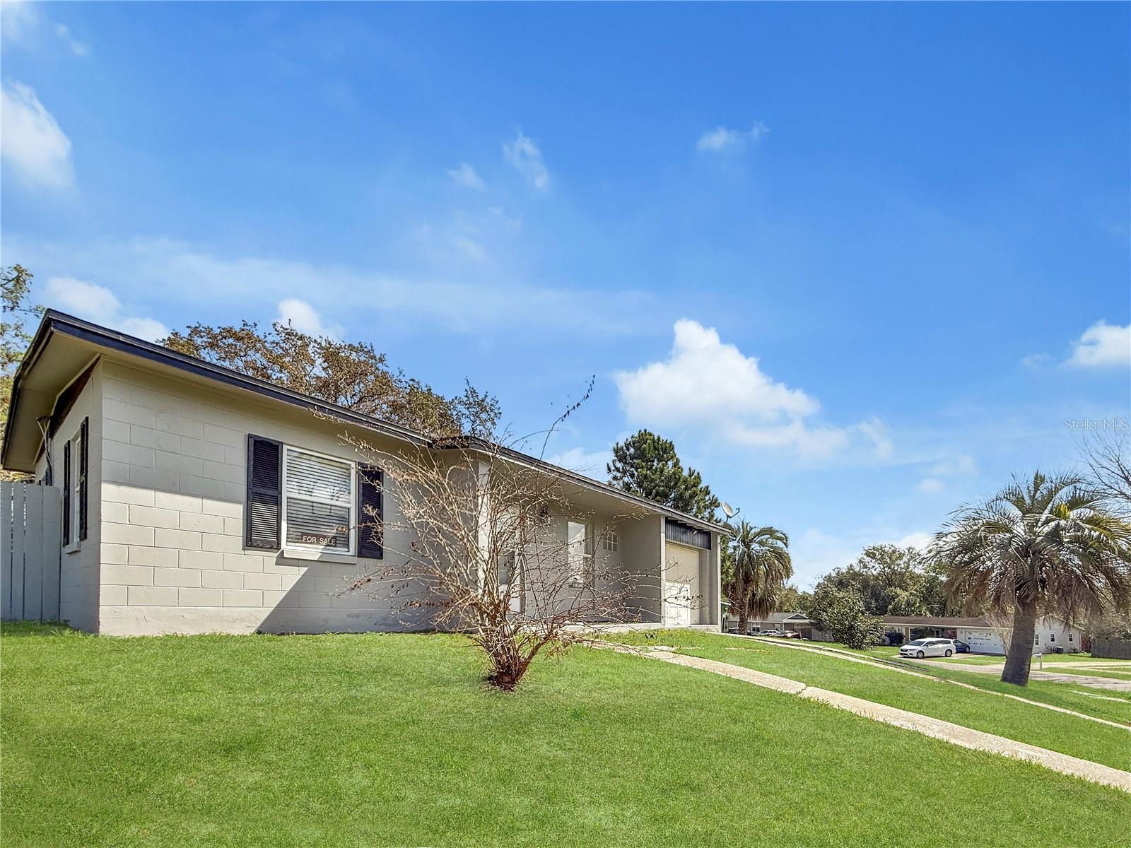 DELTONA LAKES UNIT 11 - Residential