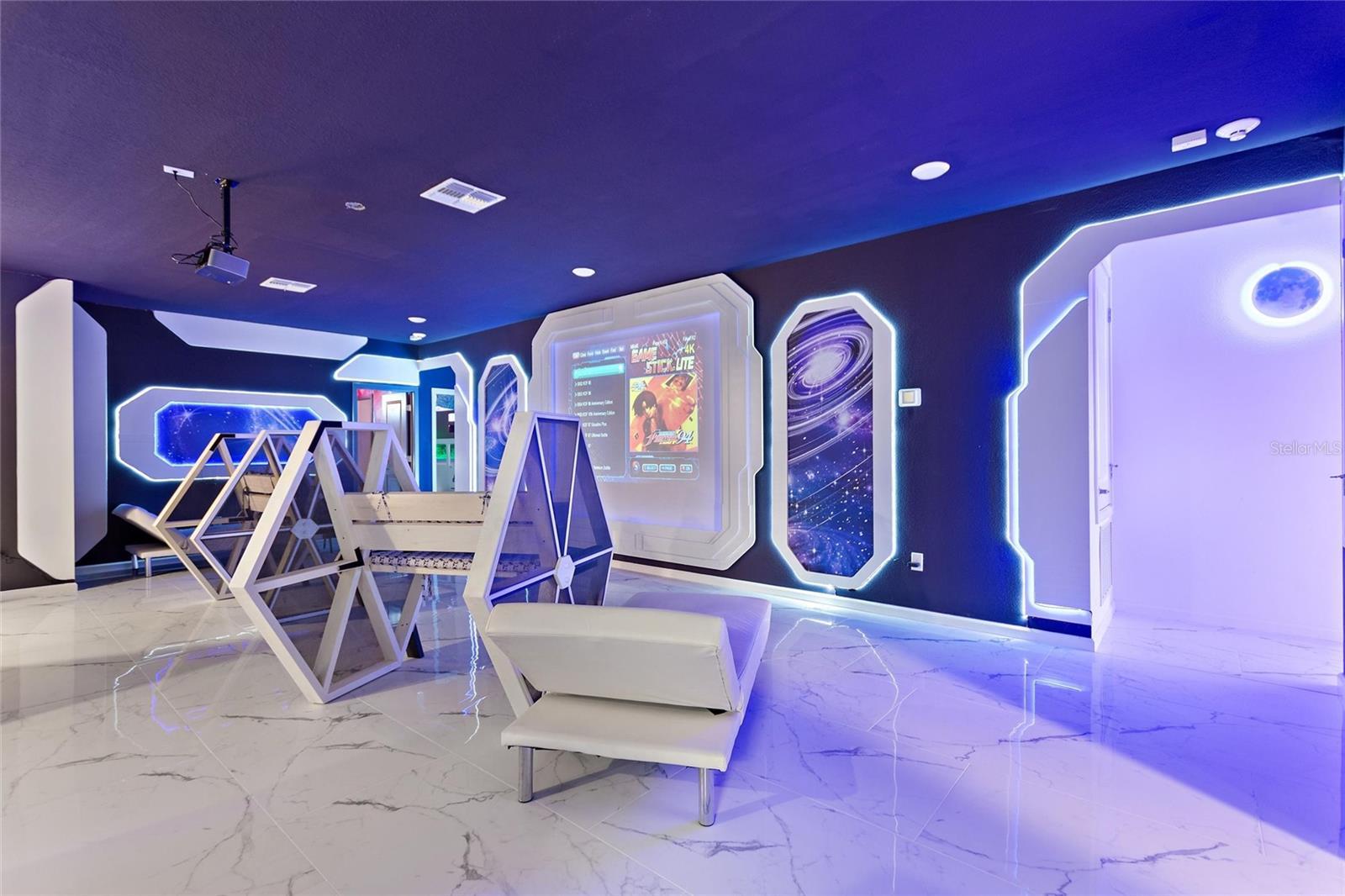 VERANDA PALMS PH 2B2-2C - Residential