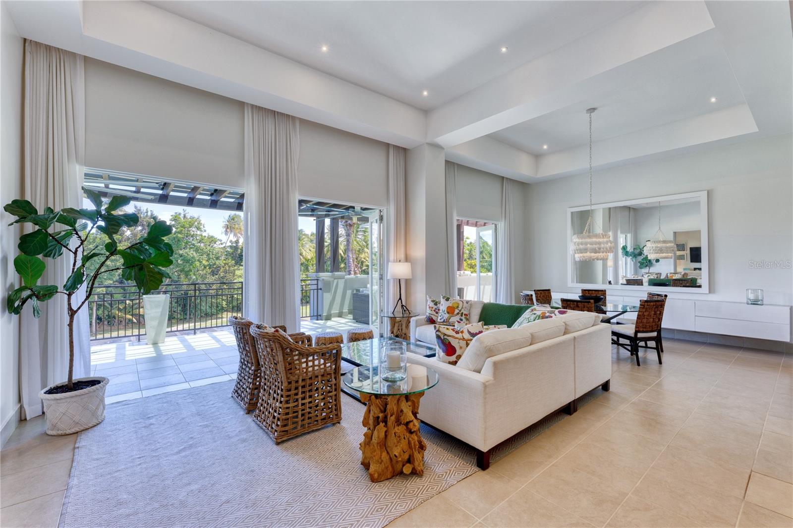 BAHIA BEACH - Residential