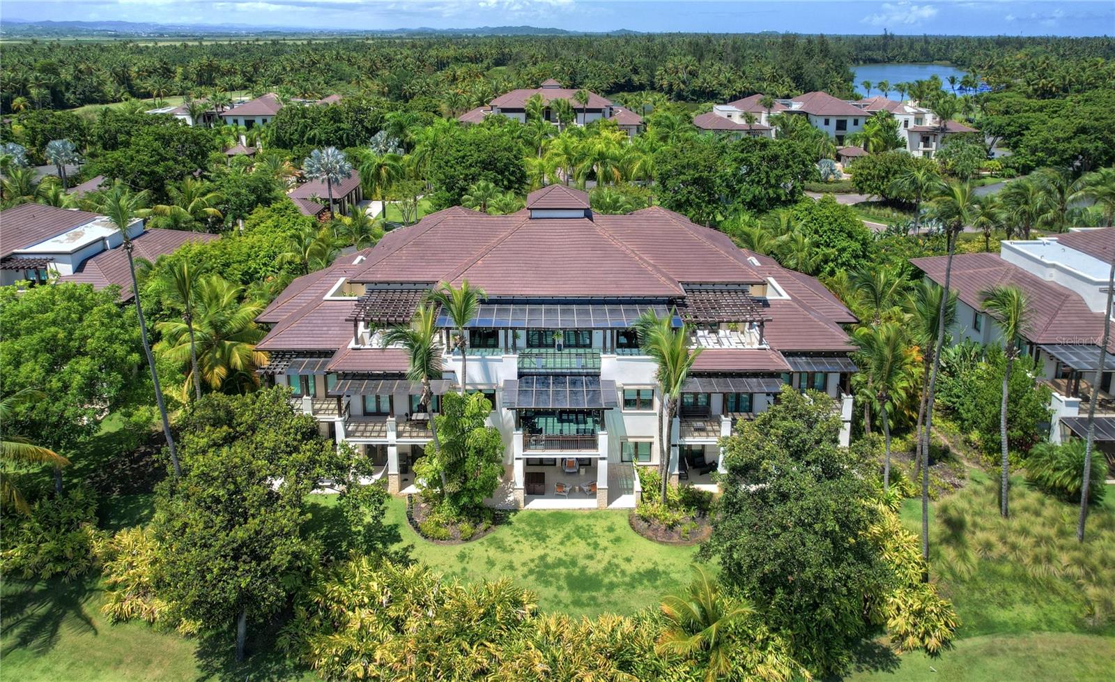 BAHIA BEACH - Residential