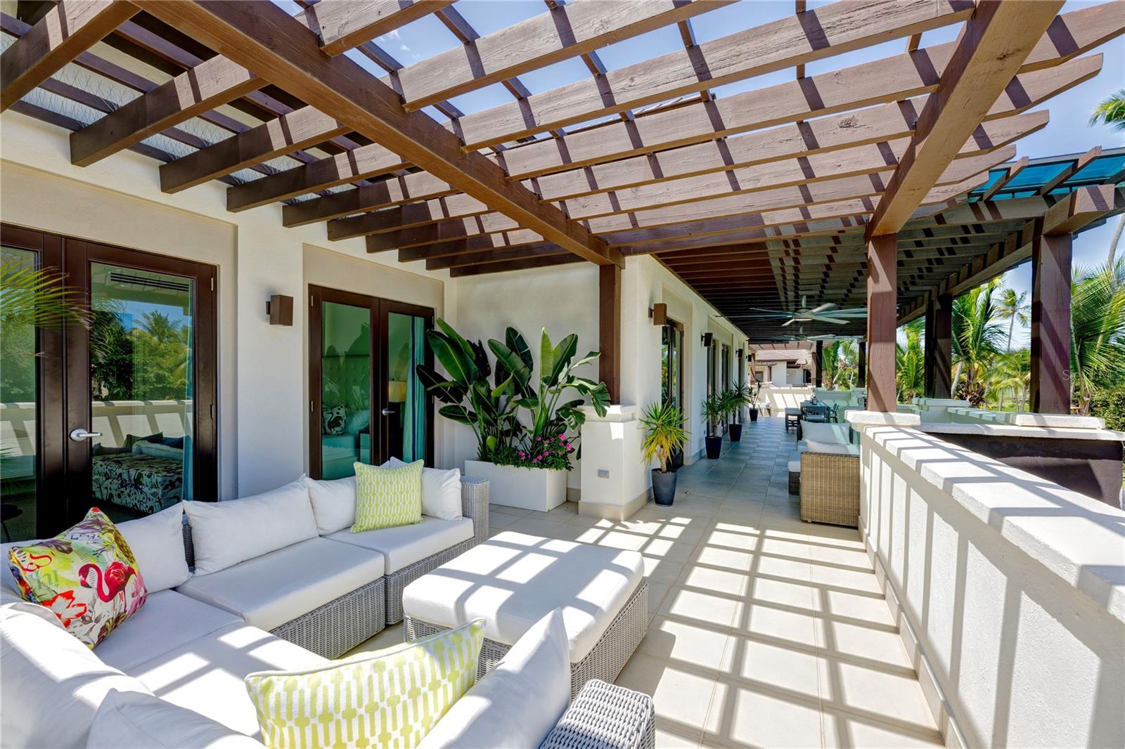 BAHIA BEACH - Residential