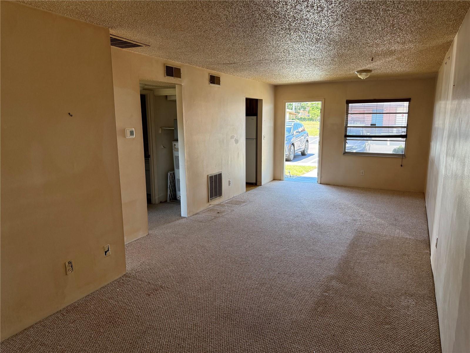 HILL CREST VILLAS - Residential