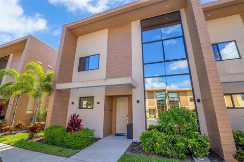 Photo of 7567 Brooklyn Drive, Kissimmee, FL 34747 (MLS # O6299500)