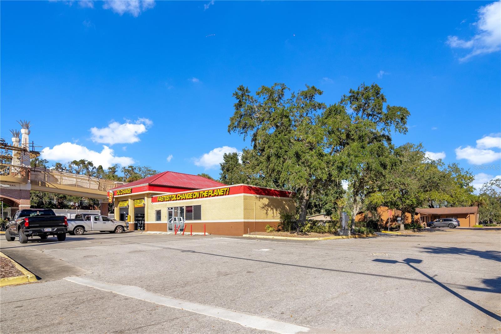 APOPKA TOWN - Commercial Sale