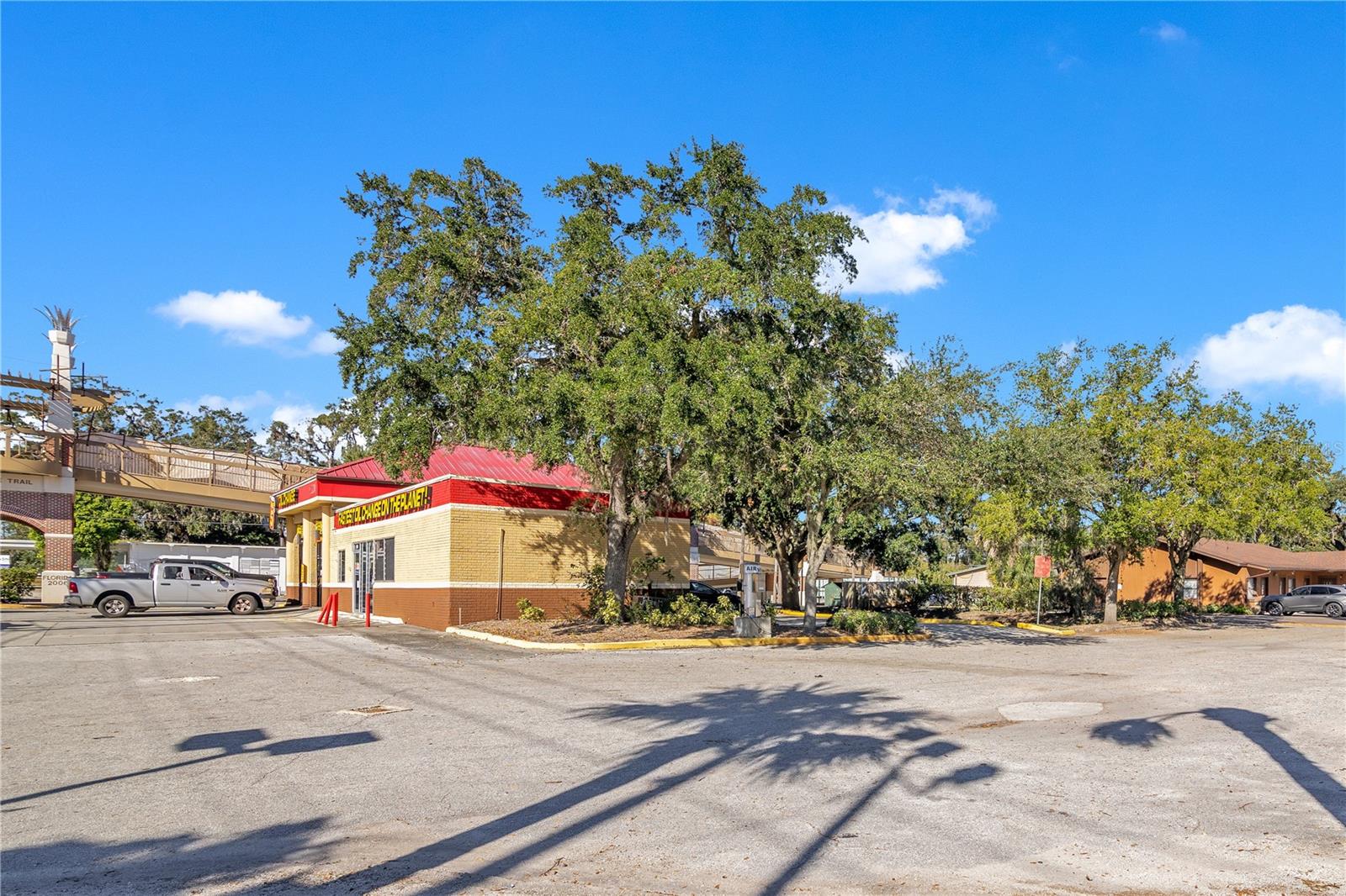 APOPKA TOWN - Commercial Sale