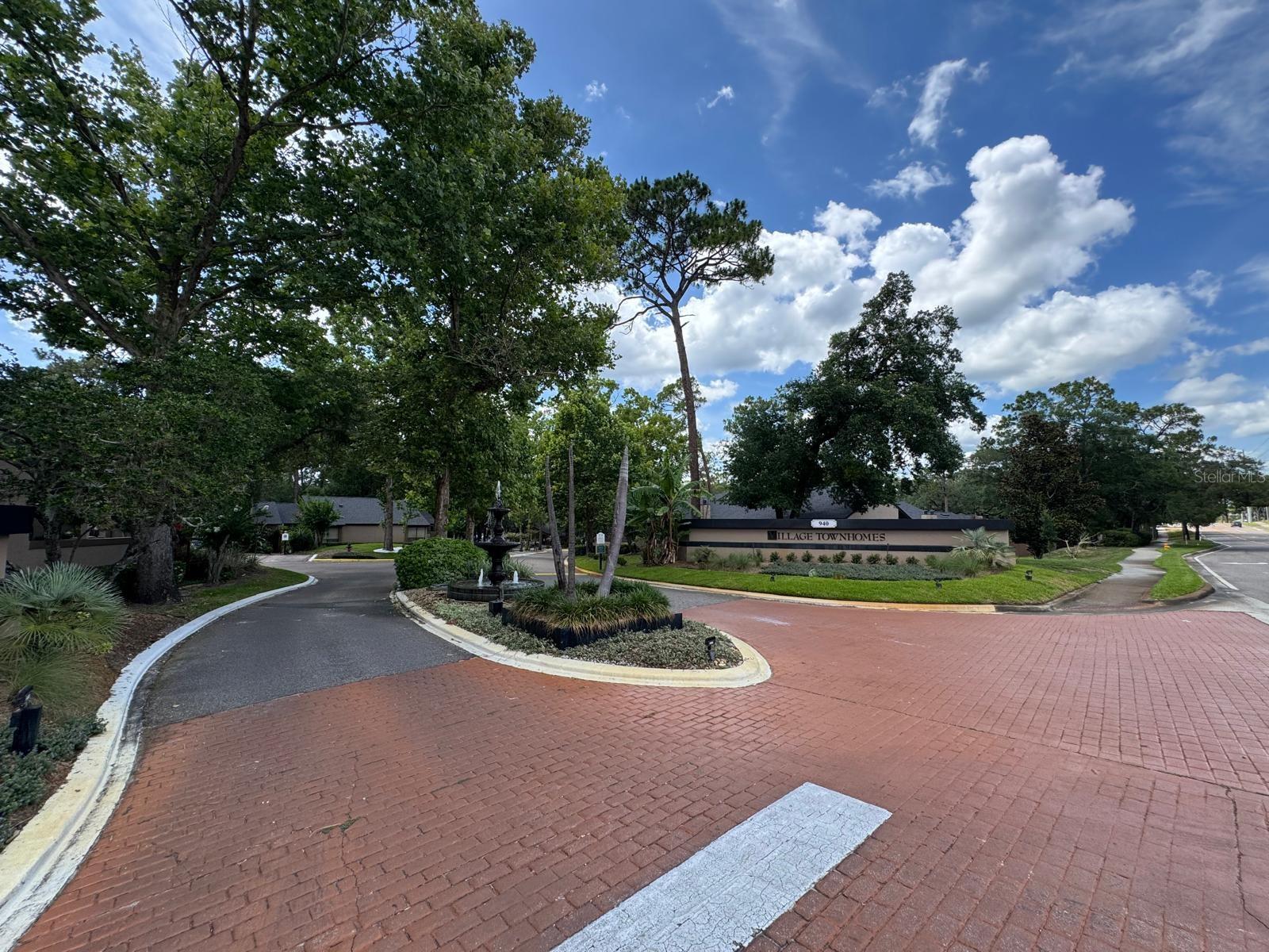 940 DOUGLAS AVENUE 218