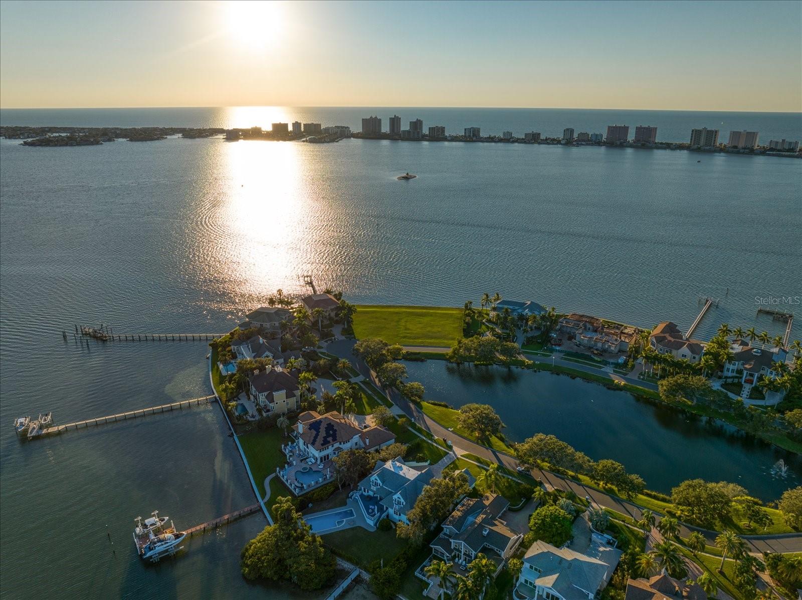 BELLEVIEW ISLAND - Land